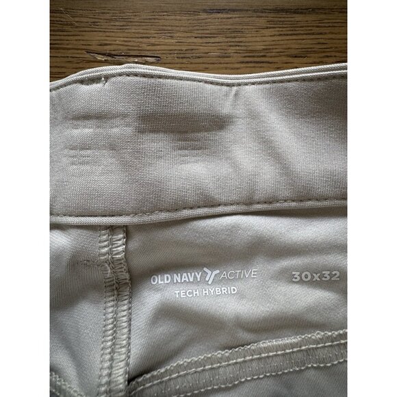 Old NAVY Active Dress Pants 30x32 Cream Tech Hybrid Slim 4 Way Stretch Light NWT - Picture 8 of 16